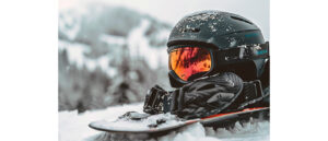 La sicurezza in montagna diventa protagonista sulle piste i caschi da sci e snowboard